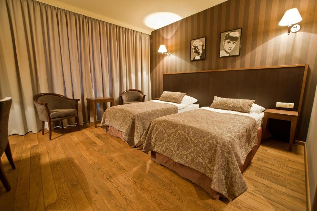 Hotel Afrodyta Business & Spa Radziejowice Habitación foto
