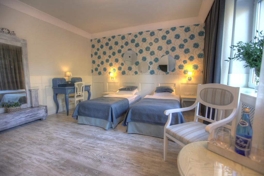 Hotel Afrodyta Business & Spa Radziejowice Exterior foto